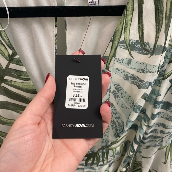 Tropical print romper - Picture 3 of 3